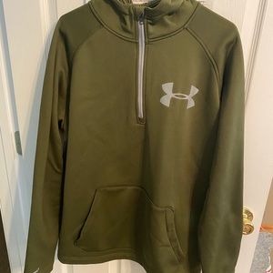 Olive green men’s Under Armor 1/4 zip hoodie